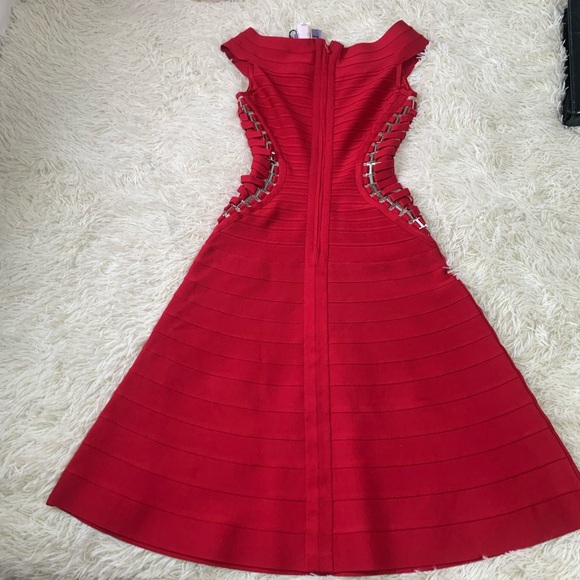 Herve Leger lipstick red colour XSmall. - Picture 4 of 11